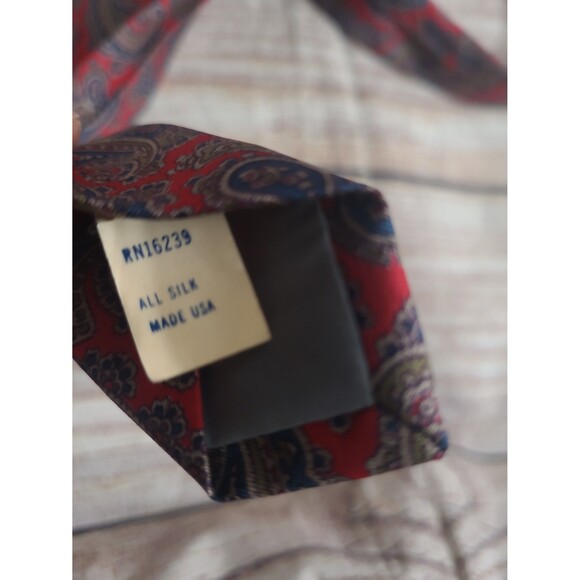 Vintage Brooks Brothers Silk Tie Made in USA - Picture 3 of 6